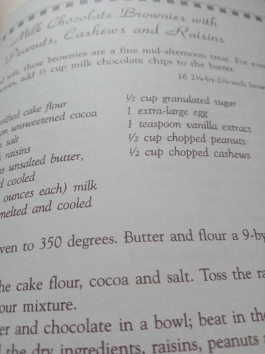 American Baking Classics Cookbook Brownies and Blondies by Lisa Yockelson (1992) - Picture 4 of 6