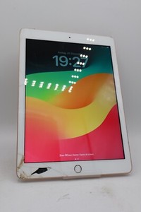 Apple iPad 6.Generation 32GB A1893 Rosé Gold Displayschaden / #5133