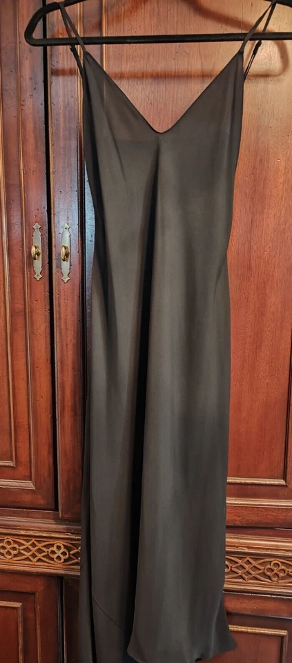 Maxi Vestido Ralph Lauren Seda Talla 2 Negro Volantes en Niveles NUEVO con ETIQUETAS PRECIO DE VENTA SUGERIDO POR EL FABRICANTE $598 Foto 3 de 4
