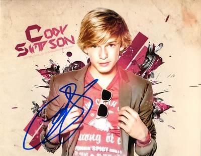 Cody Simpsonサイン Singer Cody Simpson Signed 8x10 Photo COA | eBay