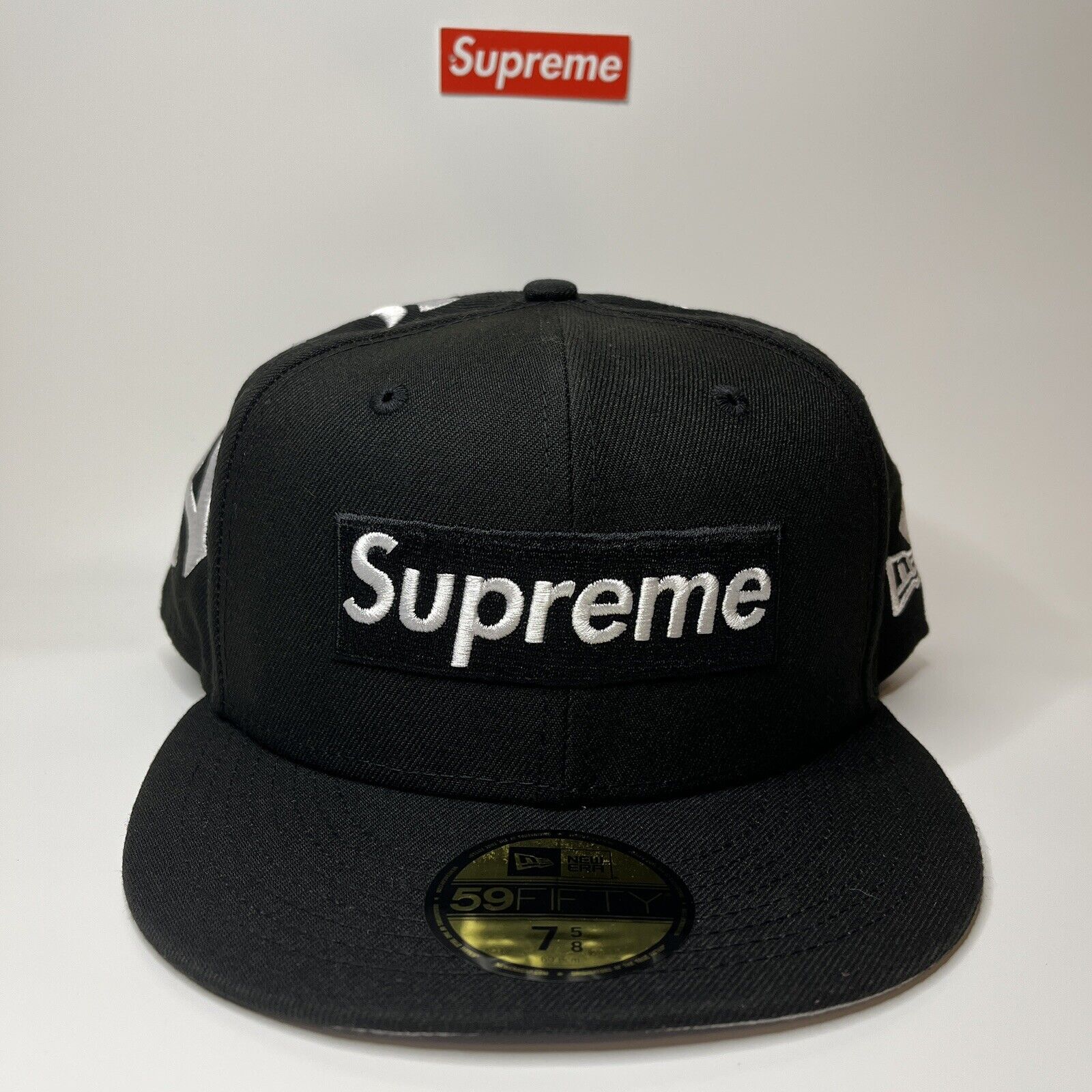 7 5/8 black Supreme MLB New Era cap | tediquori.com