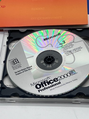 Microsoft Windows XP Professional w/Product Key CD Version 2002 - Photo 4/6