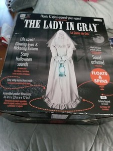 Halloween City Tekky Lady in Gray BNIB rare discontinued Animated Prop Spirit