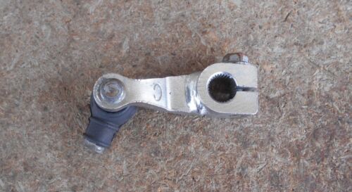 Gear Change Lever Boss Linkage 24710-MCZ-000 - Honda CB900F CB919 Hornet