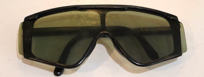 1980’s XL Shield Sunglasses One Piece Lense