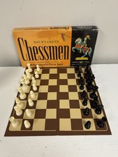 Lowe Tournament Chessmen Made In USA No.812 1945 Weighted Plastic 3 1/8โ King