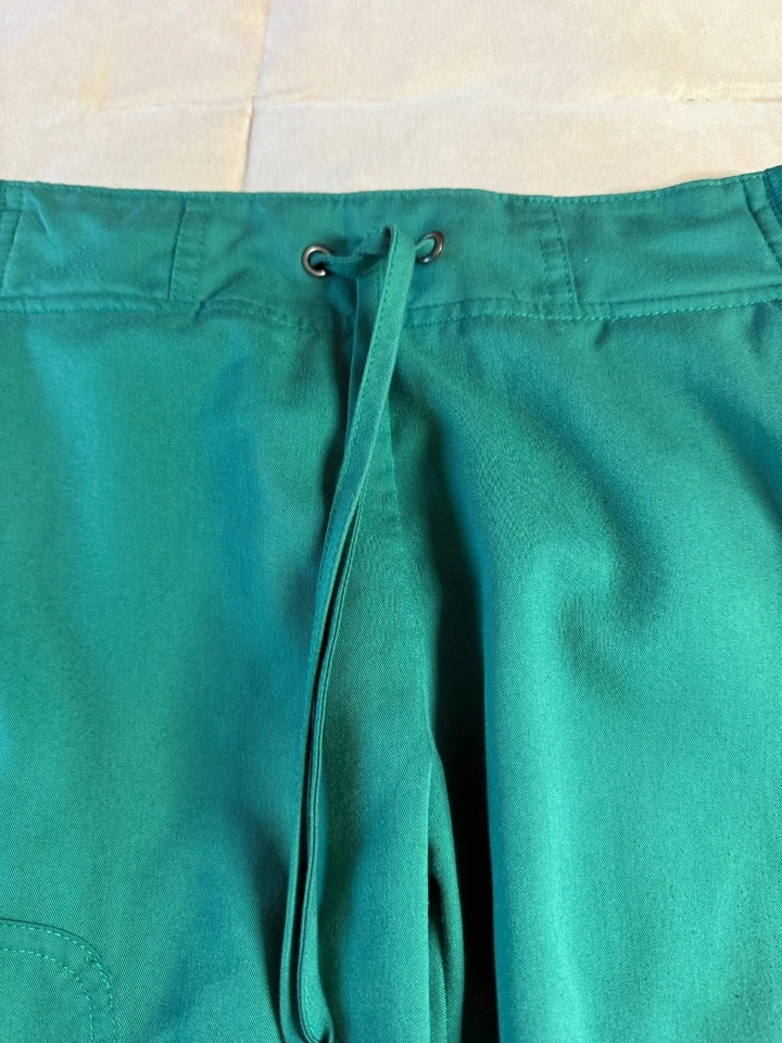 Pantalones Médicos Grey’s Anatomy Professional Wear by Barco para Mujer XSP Verdes Foto 4 de 4