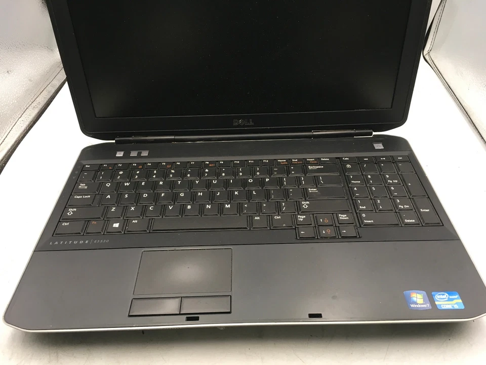 DELL LATITUDE E5530 - FOR PARTS/NO POWER - INTEL i5-3320M - NO RAM - READ - BB! - Image 3 of 4