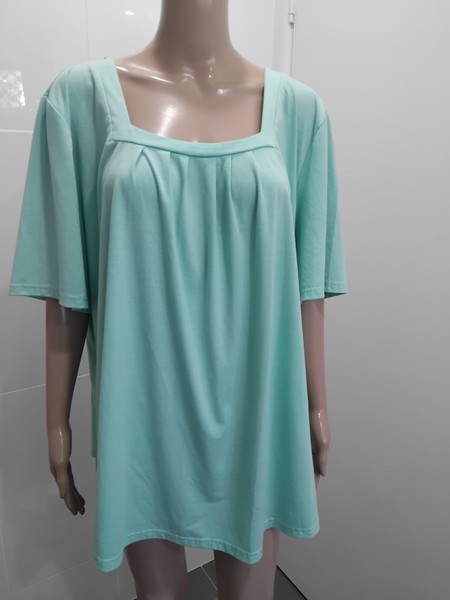 LADIES TAG 4XL LIGHT GREEN SQUARE PLEATED NECK SHORT SLEEVE TEE TOP