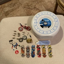 Huge Lot Tech Deck and Braille Finger Skateboards Bike Lot 9 Pcs / Accessories