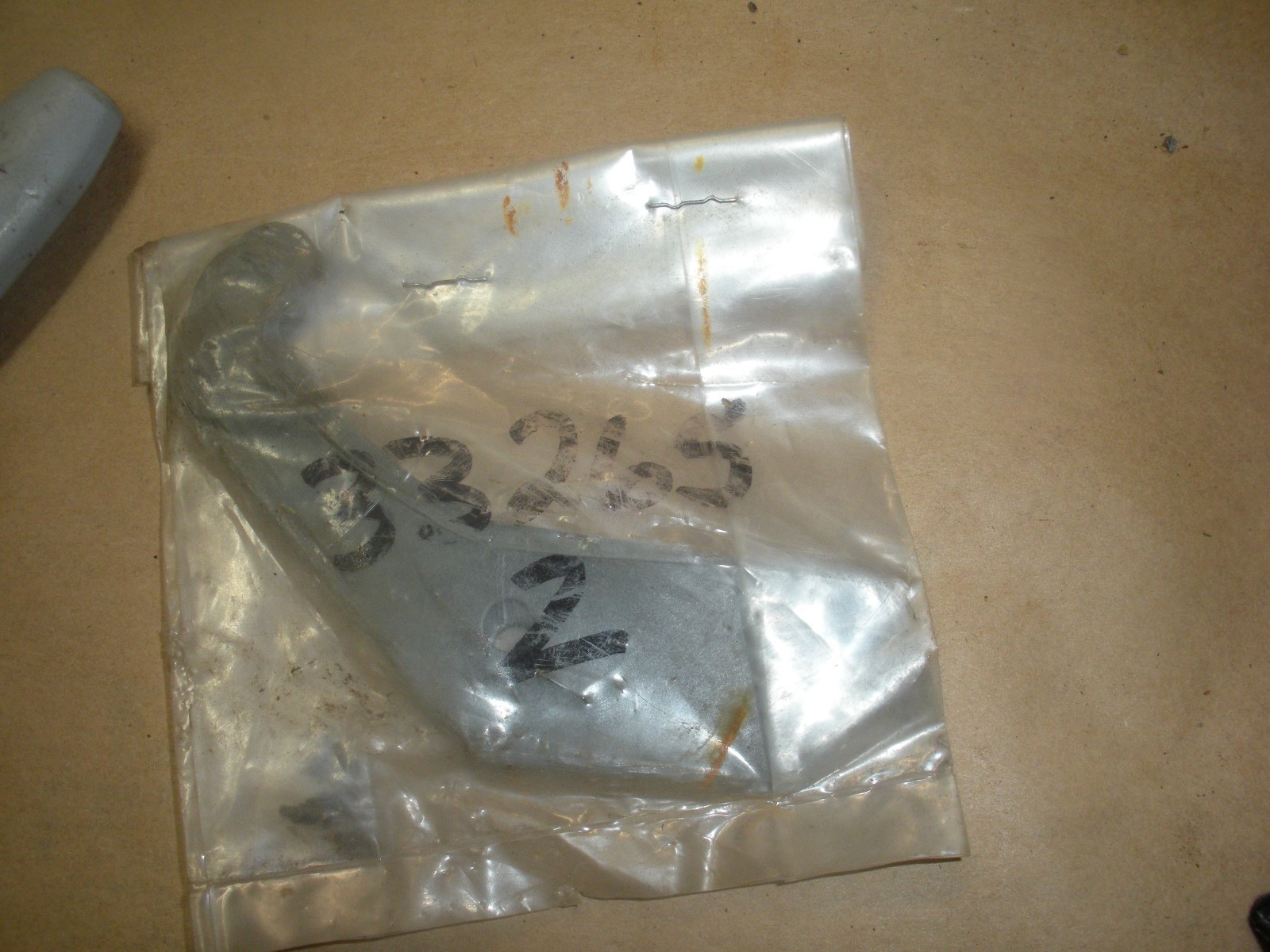 NOS Toro Wheel Horse 33265 Vintage Tractor Wheelhorse Bin106 Single Piece