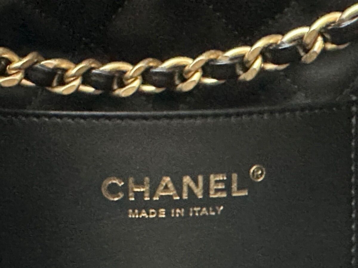 New Chanel 23S Mini 22 Black Shiny Crumpled Calfskin Gold New Chanel 23S Mini 22 Black Shiny Crumpled Calfskin Gold