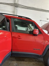 2018 Jeep Renegade Front Right RH Door Assembly Electric Tempered
