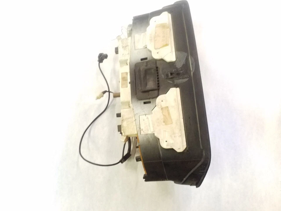 Speedometer 201 Type Head - Only Canada | Fits 1989 Mercedes Benz 190D - Image 4 of 4