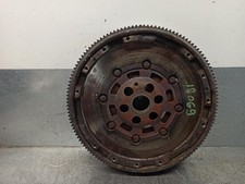 06A105264M volante motor VOLKSWAGEN GOLF IV BERLINA (1J1) 1.8 20V TURBO 4659964