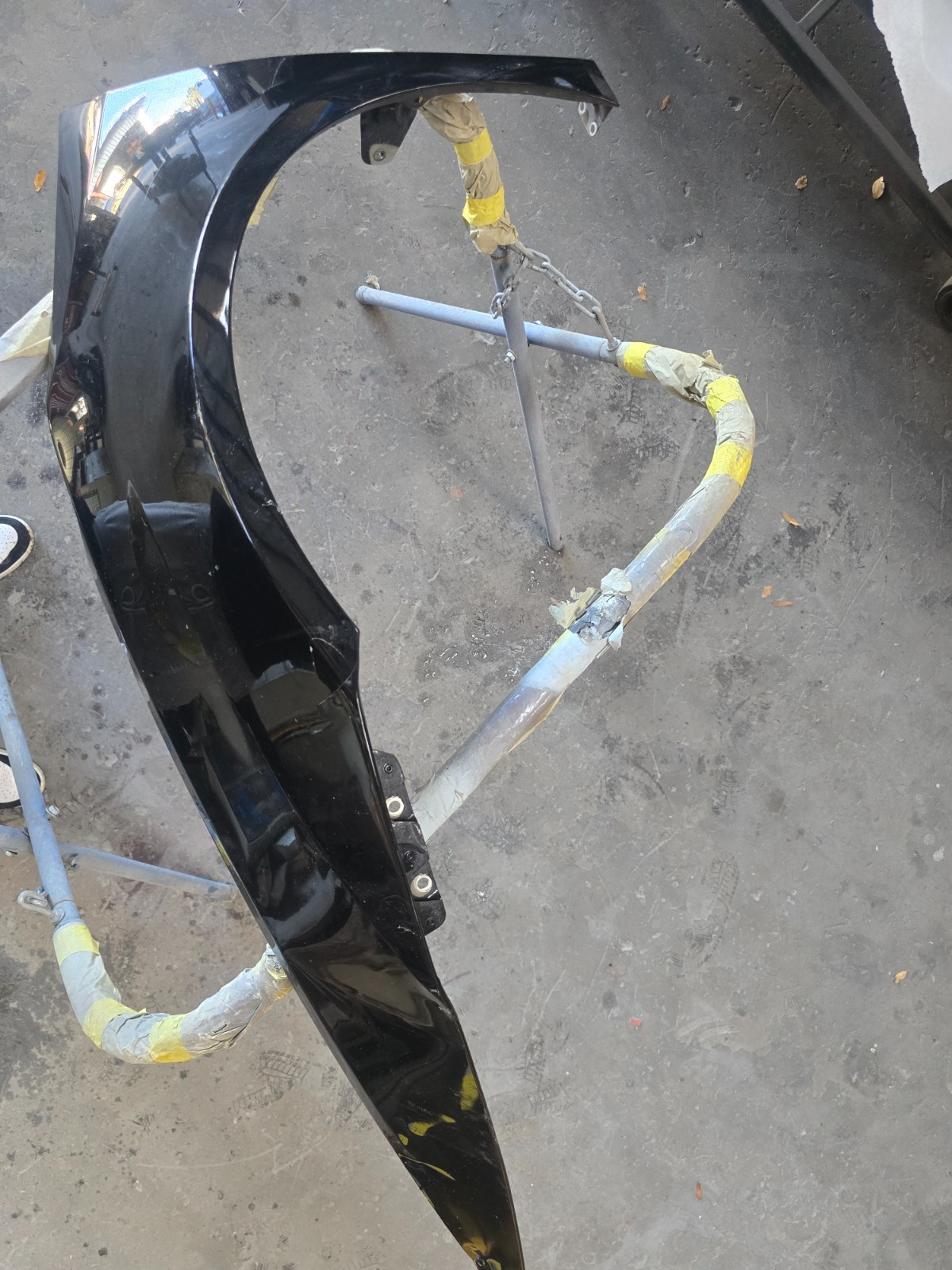 Damaged lamborghini huracan evo fender