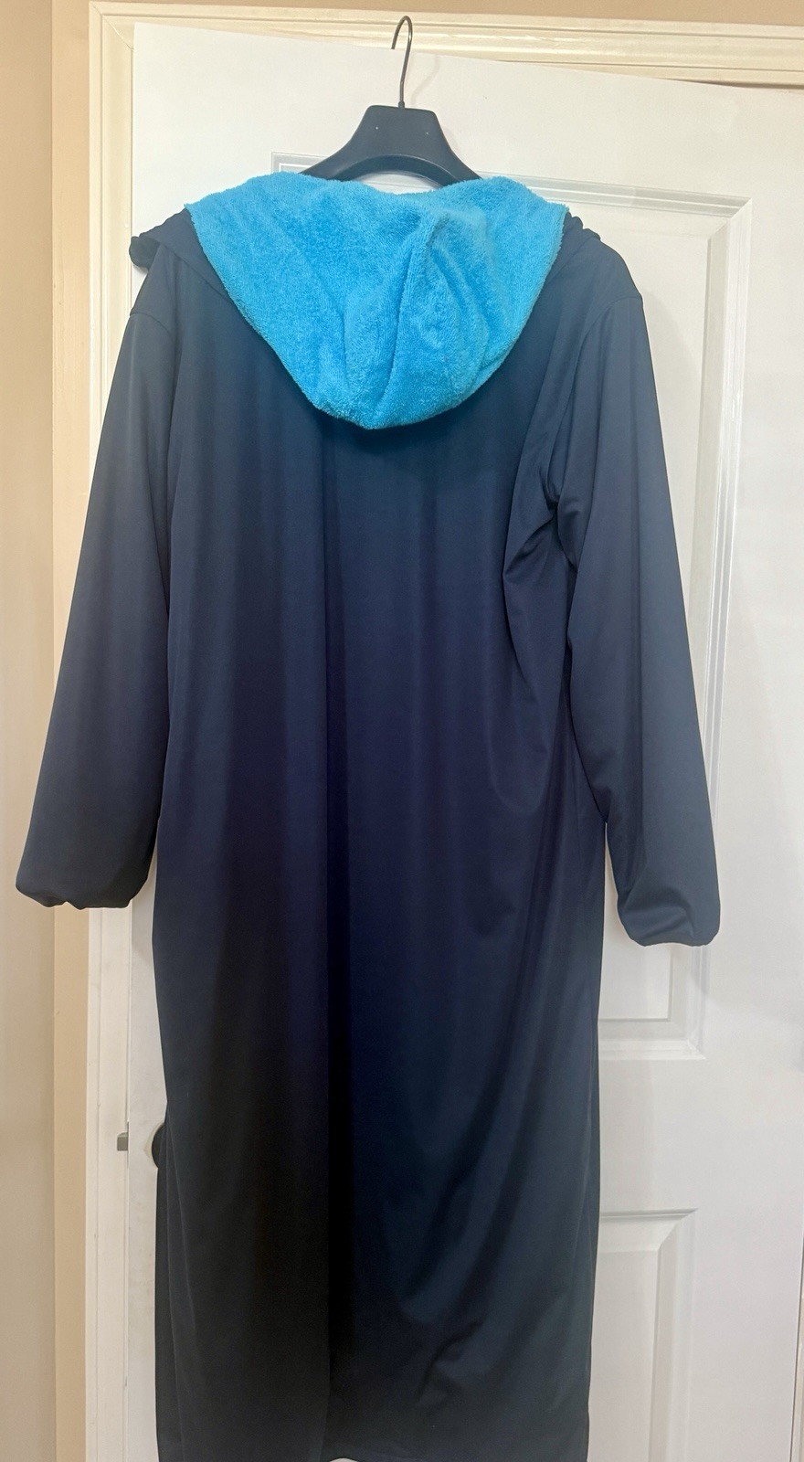 Great Aussie Swim Parka - Swim Jacket/Robe Adult Medium EUC! Worn Once!