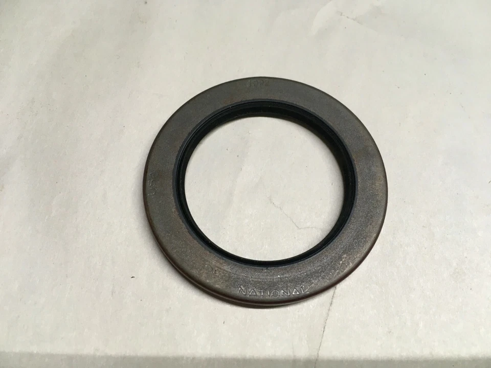 Nuevo sello de piñón diferencial Federal Mogul 1992 Foto 3 de 4