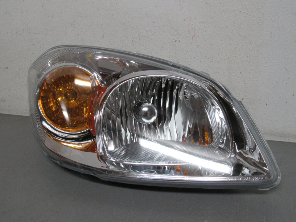 2005 2010 CHEVROLET COBALT RIGHT SIDE HEADLIGHT HALOGEN - Image 3 of 4