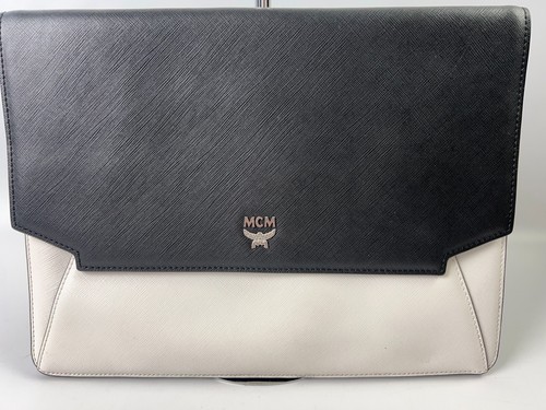 MCM clutch black/white