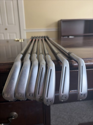 Taylormade P770 Men’s Right Handed Iron Set 2023 Release 4-PW Stiff Excellent