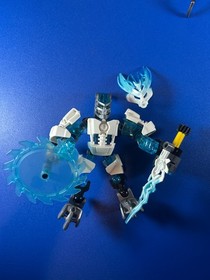 Protector Of Ice 70782 Complete Lego Bionicle Figure Complete One Broken Piece