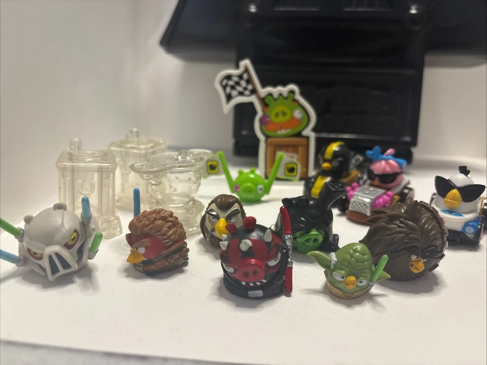 Angry Birds Star Wars Telepods, Lote de Estatuillas y Estuche Darth Vader 17 Piezas Foto 2 de 4