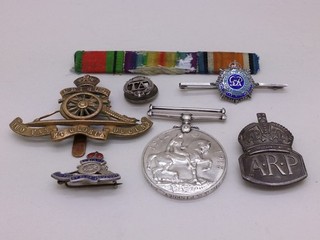 Job Lot of Silver & Metal Military Badges/Brooches/Medals