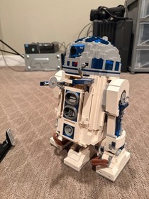 LEGO Star Wars: R2-D2 (10225) 
