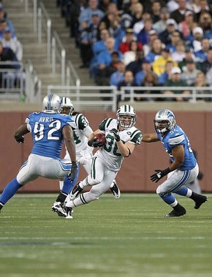 Safety Jim Leonhard New York Jets has a long punt return against t- Old Photo