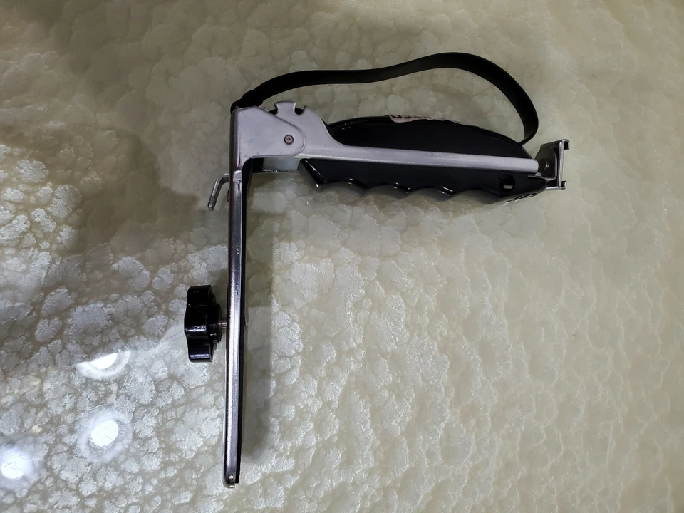 Folding Flash Bracket Metal made in Japan - Image 3 of 4