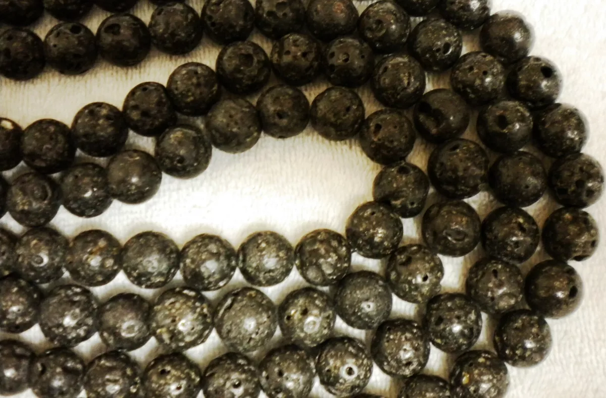 NEW~18mm NATURAL ROUND BLACK LAVA ROCK BEADS FOR JEWELRY MAKING~NEW