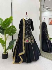 Stylish Look Natural Crepe Silk Black Lehenga Choli With Dupatta For Wedding