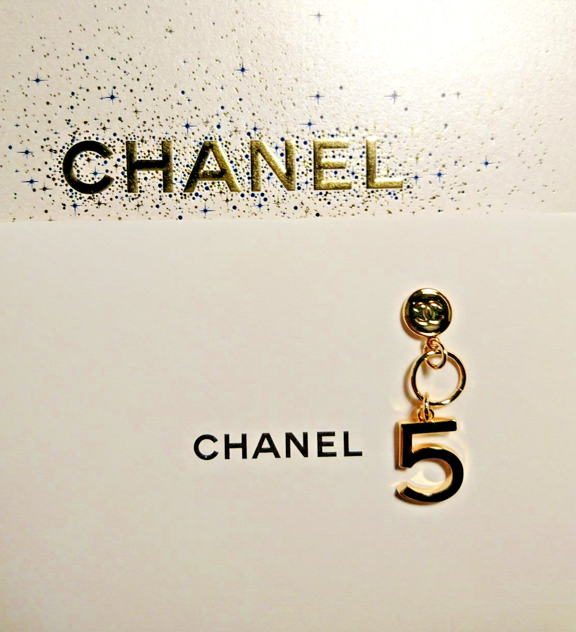 CHANEL CIONDOLO CHARM PENDENTE MODELLO N°5 METALLO GOLD ORO CON LOGO LUXURY