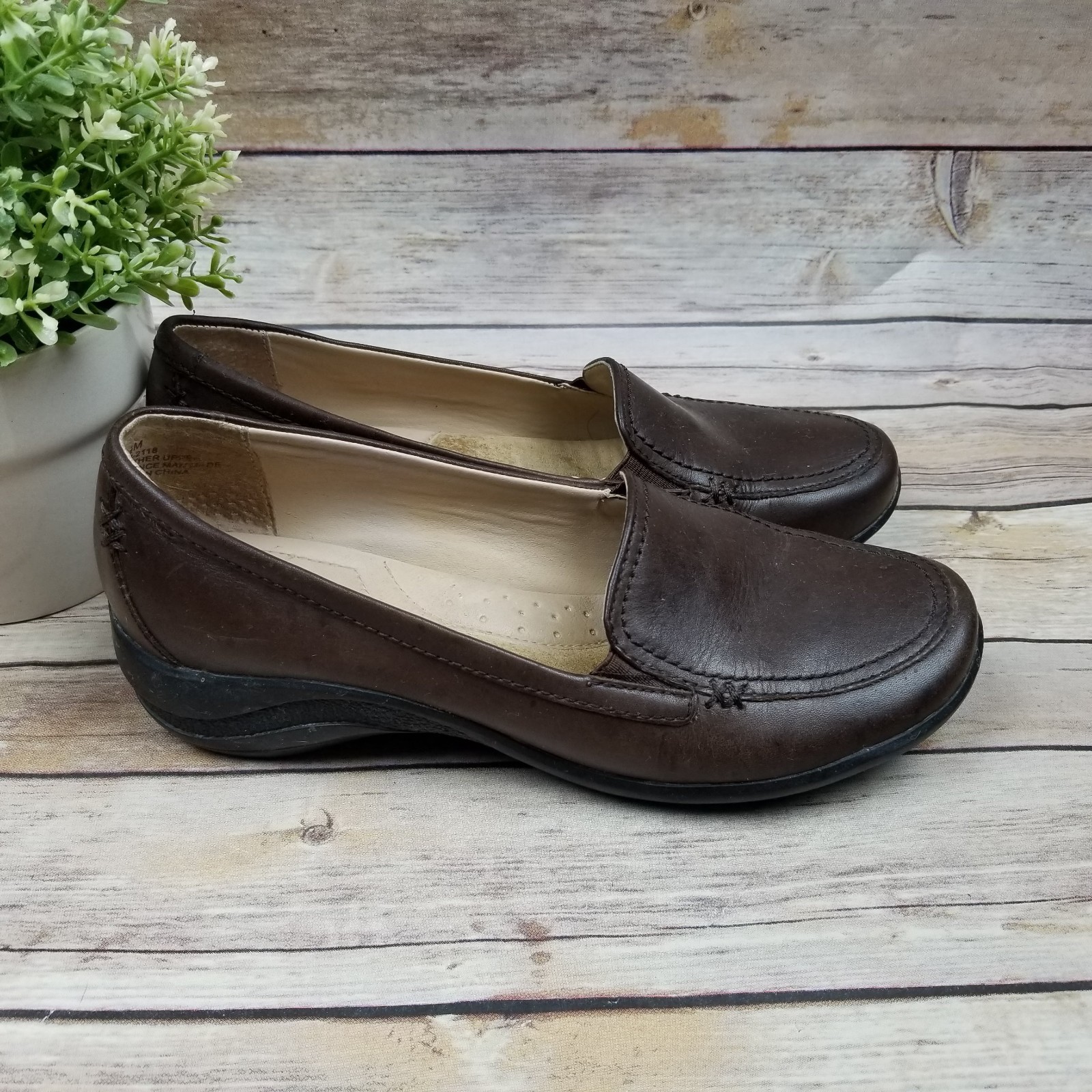 Strictly Comfort Womens 8.5 Brown Leather Loafer Shoes eBay