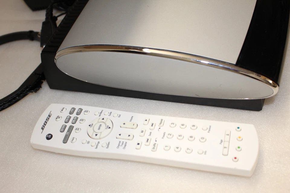 Bose Media Center Model AV18 DVD Video mit Netzteil Fernbedienung - Bild 2 von 4