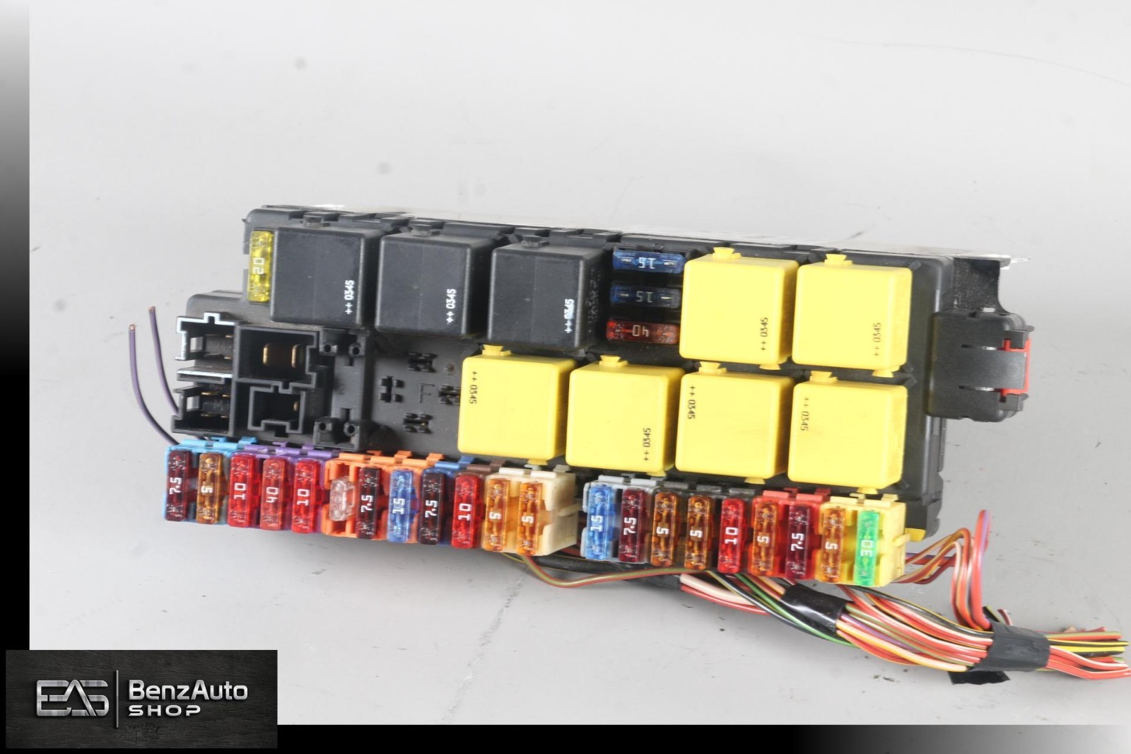 03-12 Mercedes R230 SL55 SL500 AMG Front Left SAM Fuse Box Control Module OEM