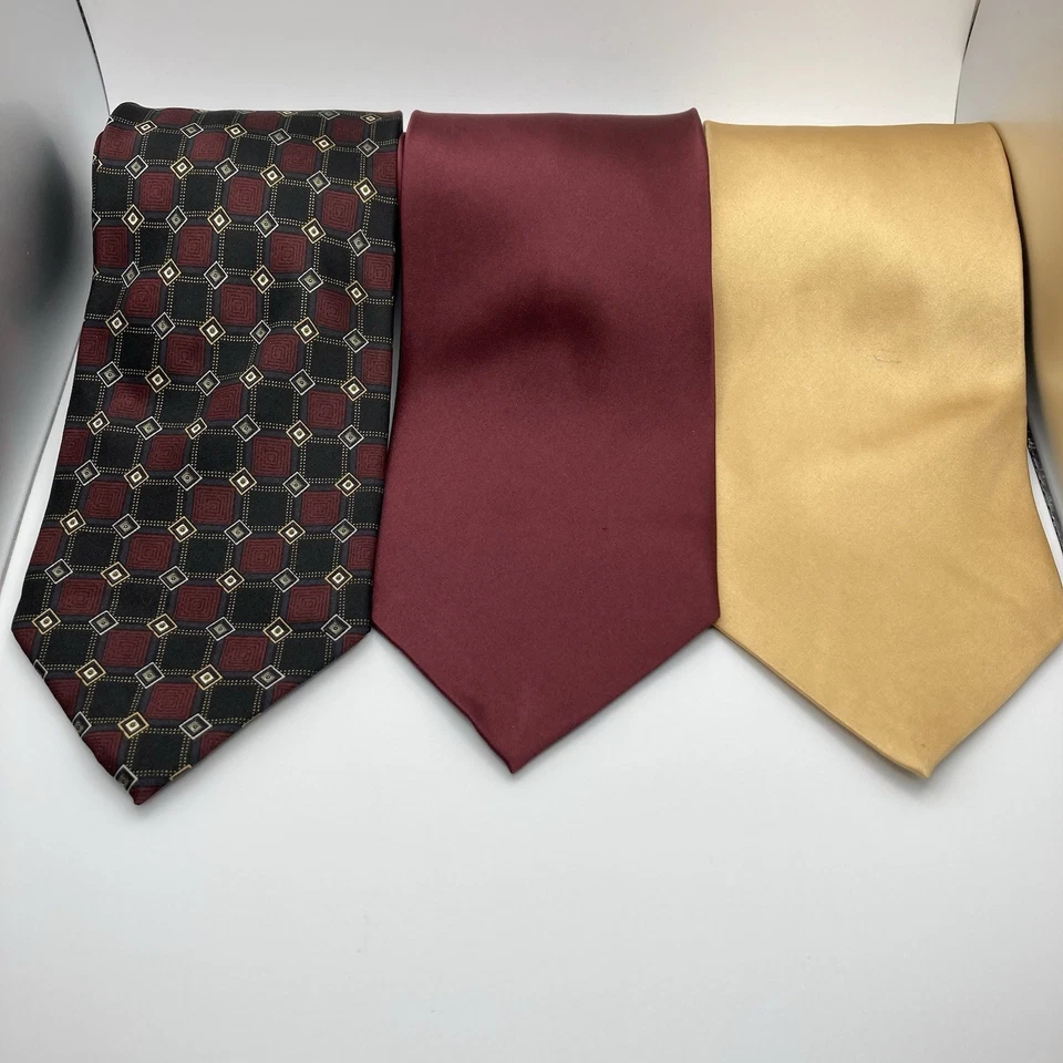 Juego de 3 corbatas de seda Kilburne and Finch | Oro rojo borgoña | Lote ancho clásico Foto 2 de 4