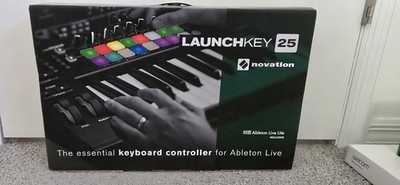 Novation Launchkey 25 25-Key MIDI Keyboard Controller w/ Pads/Encoders