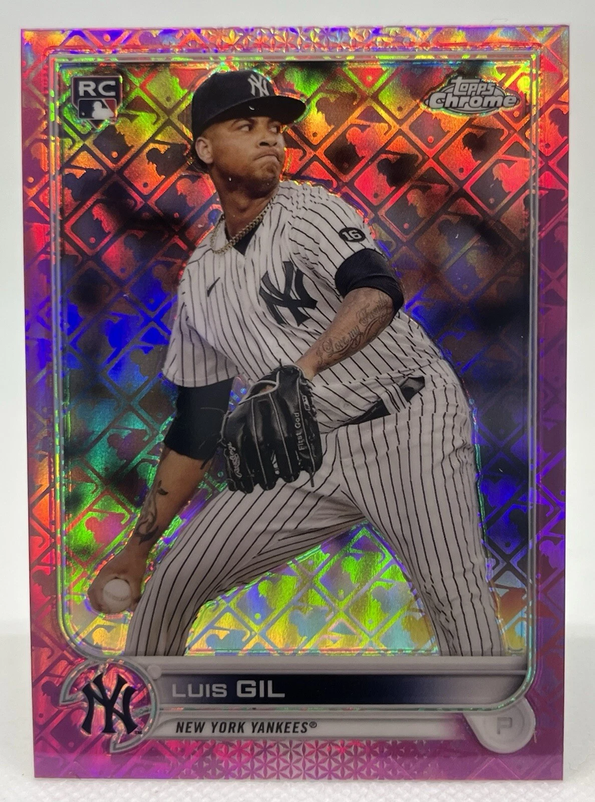 2022 Topps Chrome Logofractor Luis Gil /199 Pink Refractor Rookie RC #10 Yankees