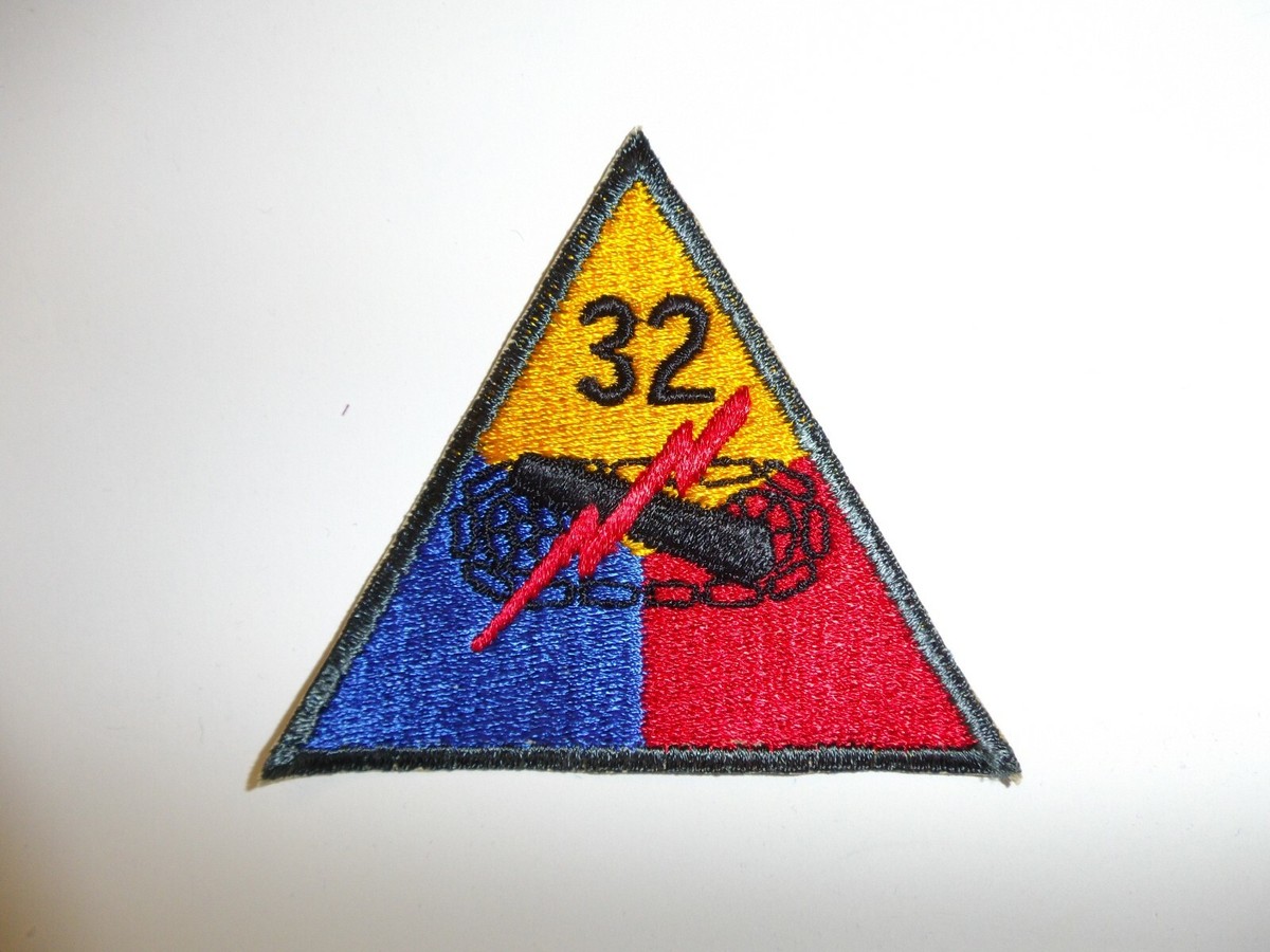 e3913 original 1950's US Army Armored Tank Battalion Triangle