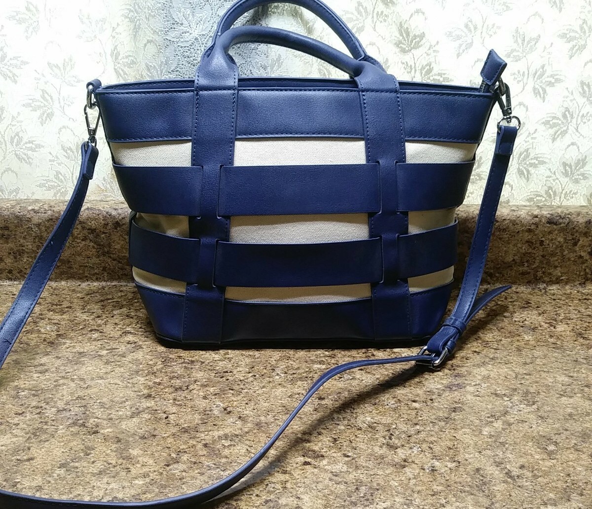 NWT Beautiful and Chic Miztique Women's Handbag Blue/White Striped