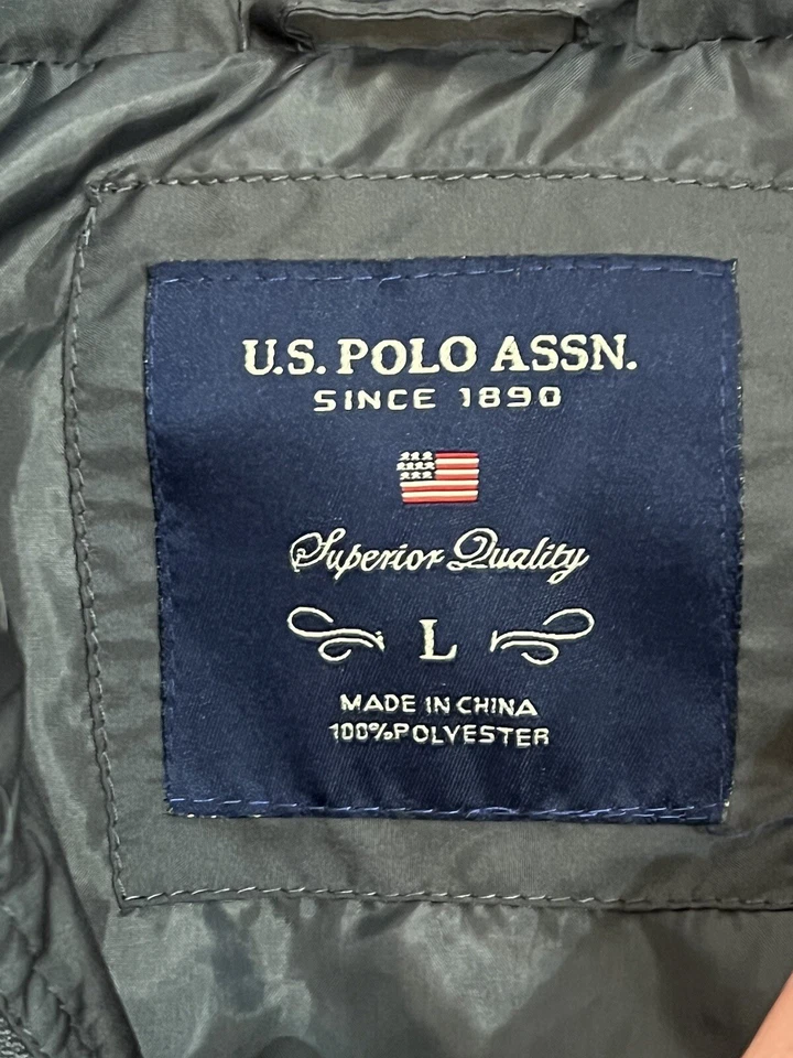 Chaleco acolchado con cremallera completa gris para mujer U.S. Polo Assn talla grande Foto 4 de 4