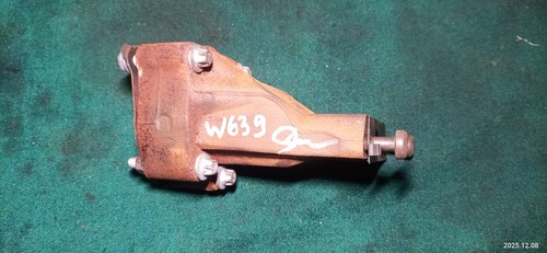 Turbohalter Träger Turbolader A6420960100 OM642 Mercedes Vito 122 W639