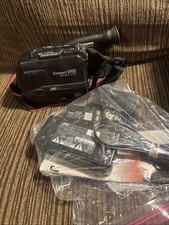 JVC GR-AX2 Compact VHS Video Movie Camera with Accessories READ