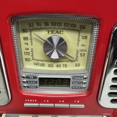 Rare TEAC Retro SL-D80 AM/FM Stereo Radio In Red Radio Works Cd