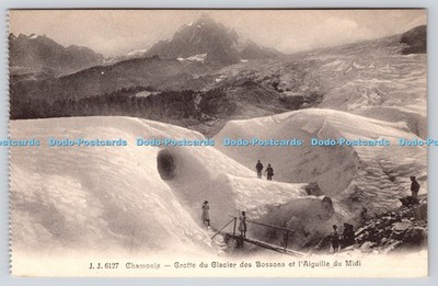 R817995 Chamonix Grotte du Glacier des Bossons et l Aiguille du Midi Jullien Fre