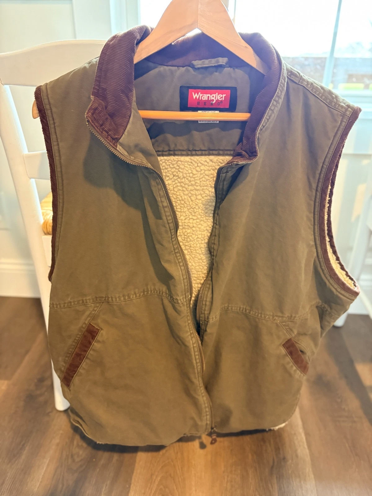 Wrangler Hero Sherpa Lined Vest Brown XL Extra Large