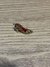 Vintage Damascene Shoe Pendant Necklace Gold Tone