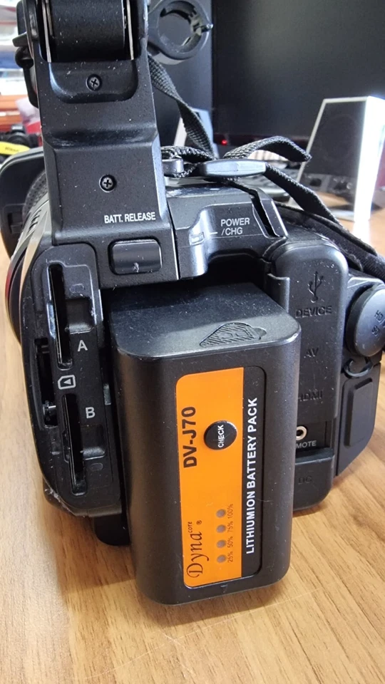 CAMARA PROFESIONAL JVC GY-600E CON SDI, HMDI. FUNCIONA PERFECTAMENTE - Imagen 3 de 4